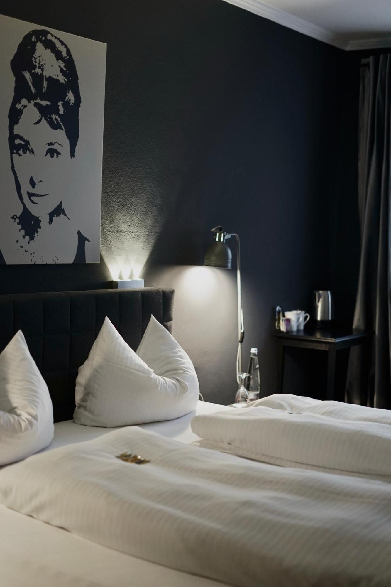Hotel Muehldorf Bagian luar foto